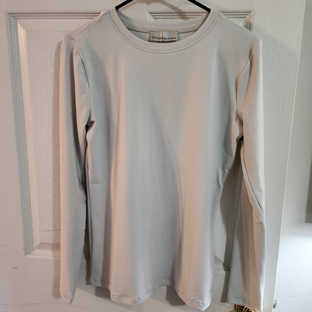 Zenana Outfitters Cream Long Sleeve Tee. Lightest Grey. NWOT